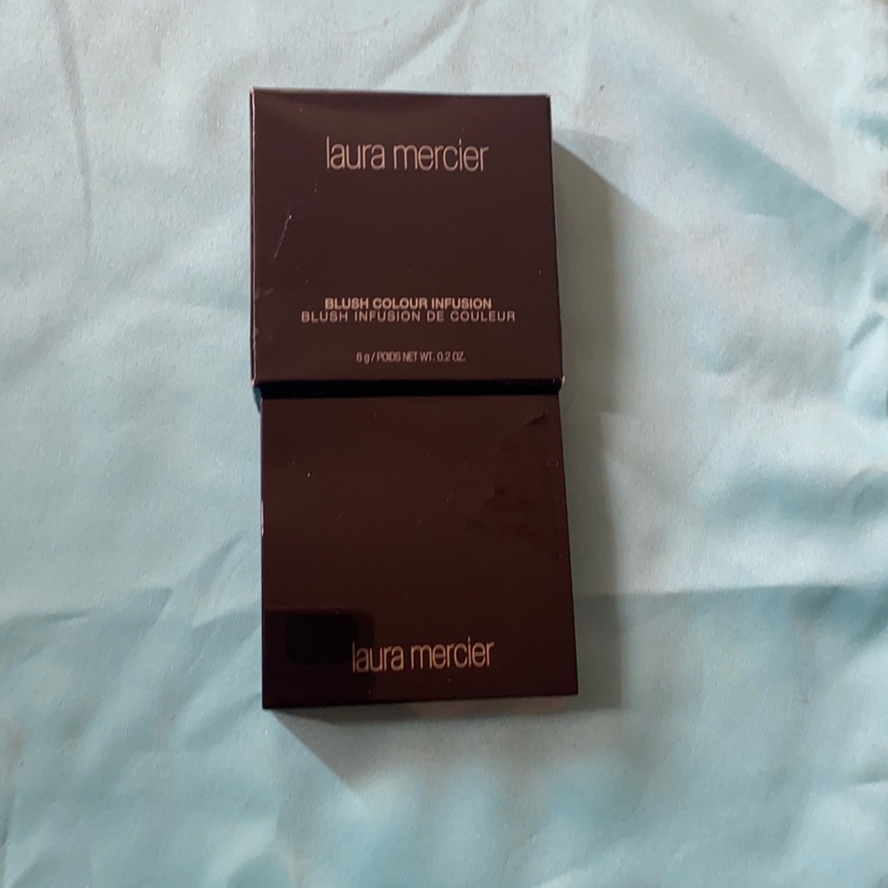 Brand new Laura Mercier blush
